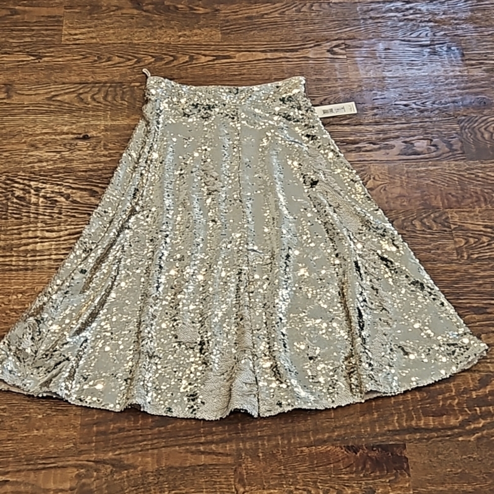 NWT Eliza J Gold Sequin Midi Skirt Sz 6